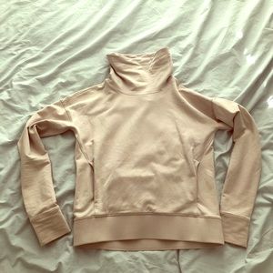 Lululemon pullover- highneck, light pink